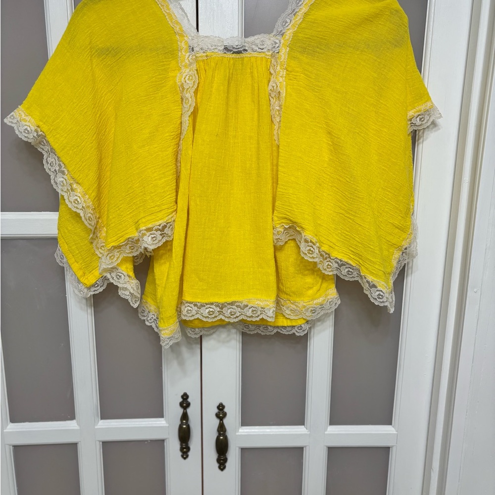 Vintage Handmade Yellow Lace Boho Blouse | Flowy Cottagecore Top - Picture 6 of 9
